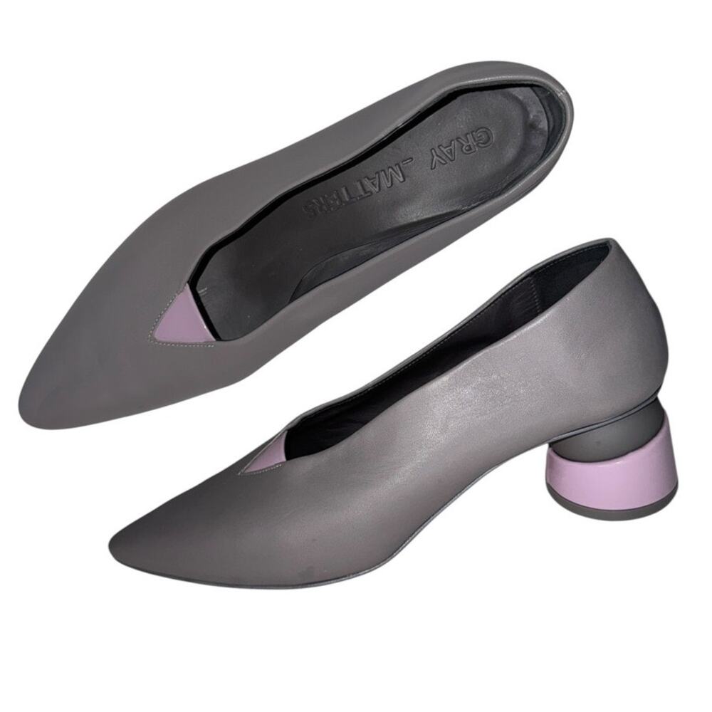 Grey Matter Leather Heels Gray Lilac Accent Round Heel Pumps Size 39